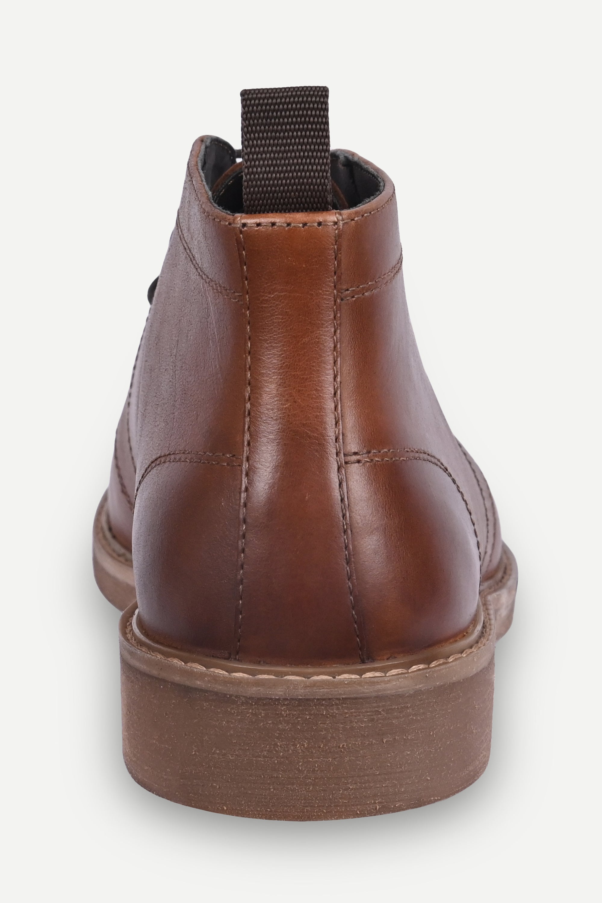 Arizona Leather Lace-Up Chukka Boots